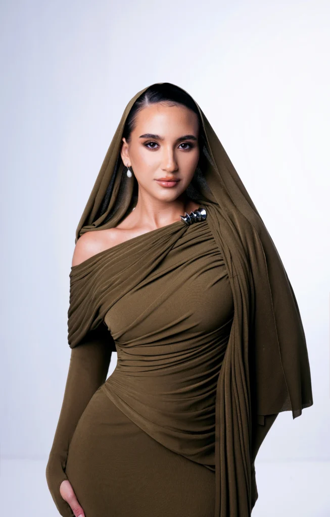 Sara Essam Alwari, She Does Not Chase the Light, She Becomes It