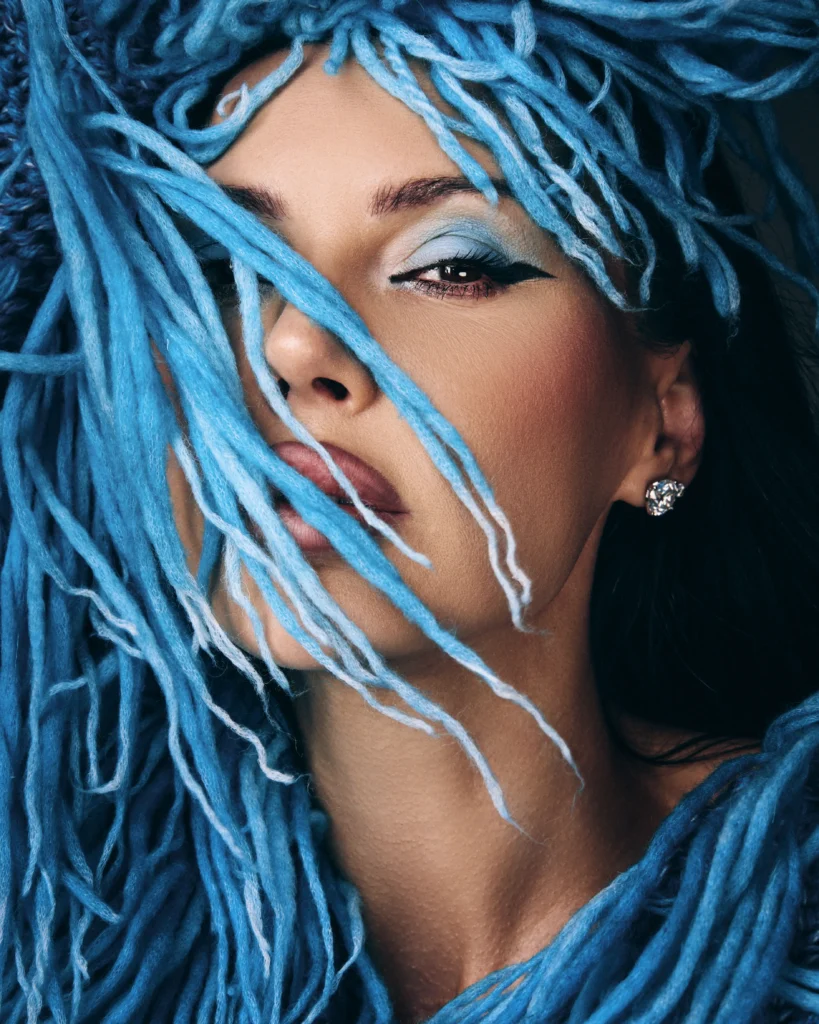 Samoylova Oxana, The Opaline Fever Between Velvet, Motherhood, and Modern Myth