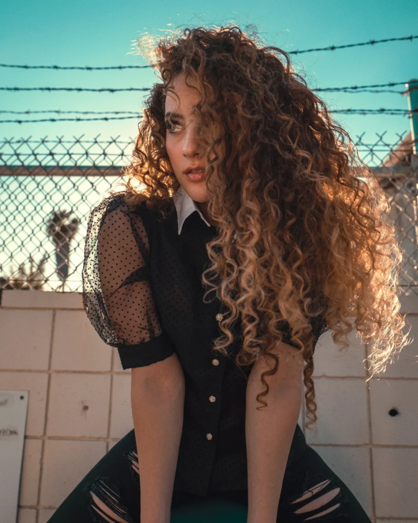 Sofie Dossi, Where Gravity Learns the Language of Glamour
