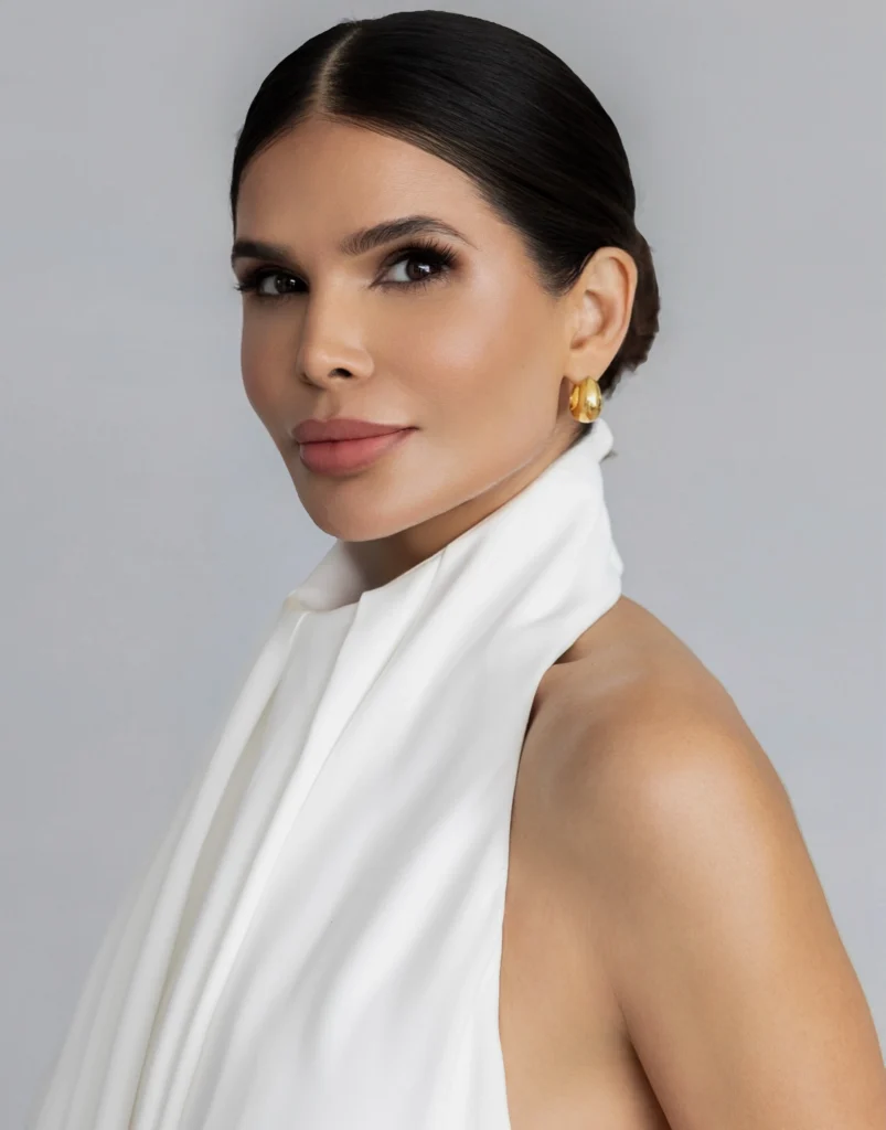 Victoria Barbara, The Art of Timeless Presence